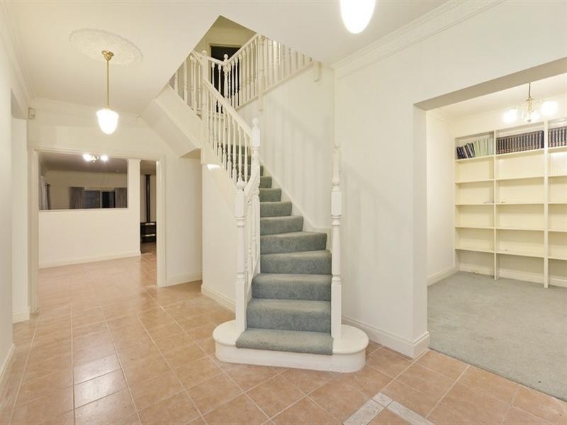 4 Pendleton Place, Lysterfield VIC 3156