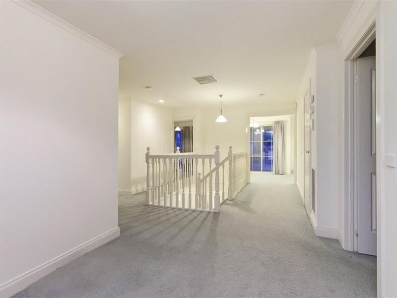 4 Pendleton Place, Lysterfield VIC 3156