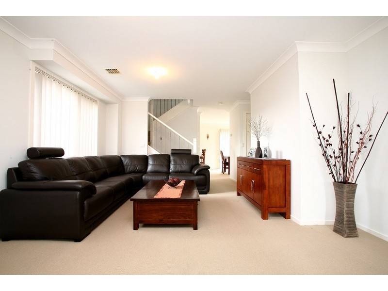 91 Sweeney Drive, Narre Warren VIC 3805