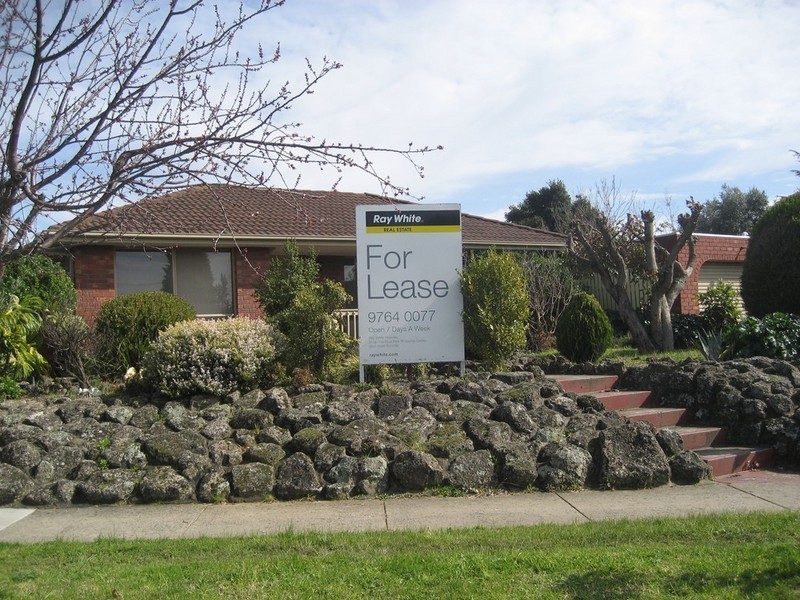 15 Reema Boulevard, Endeavour Hills VIC 3802