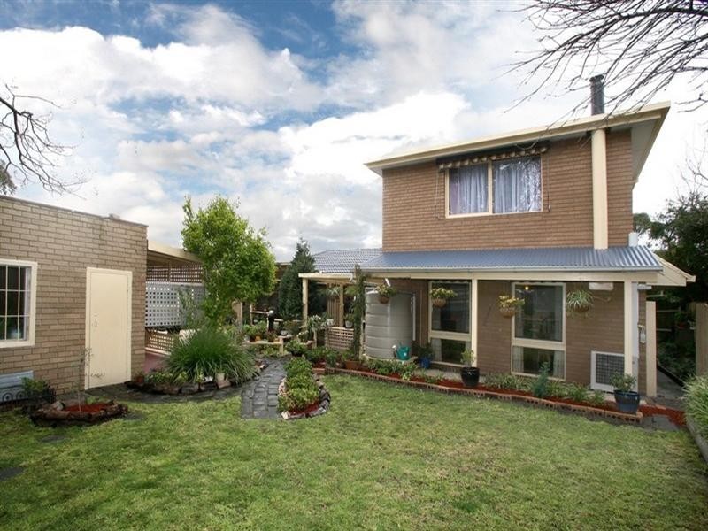 68 Bridgewater Way, Rowville VIC 3178