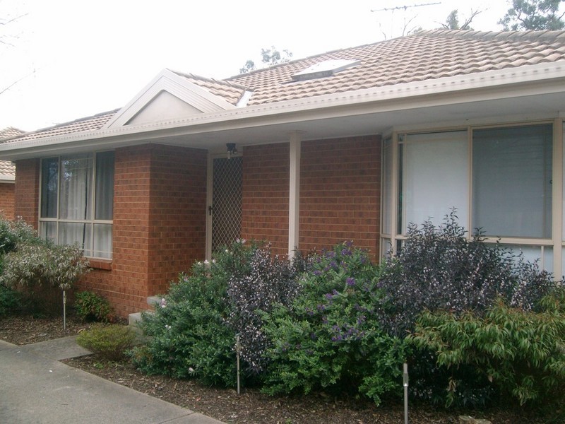 2/73 Kathryn Road, Knoxfield VIC 3180