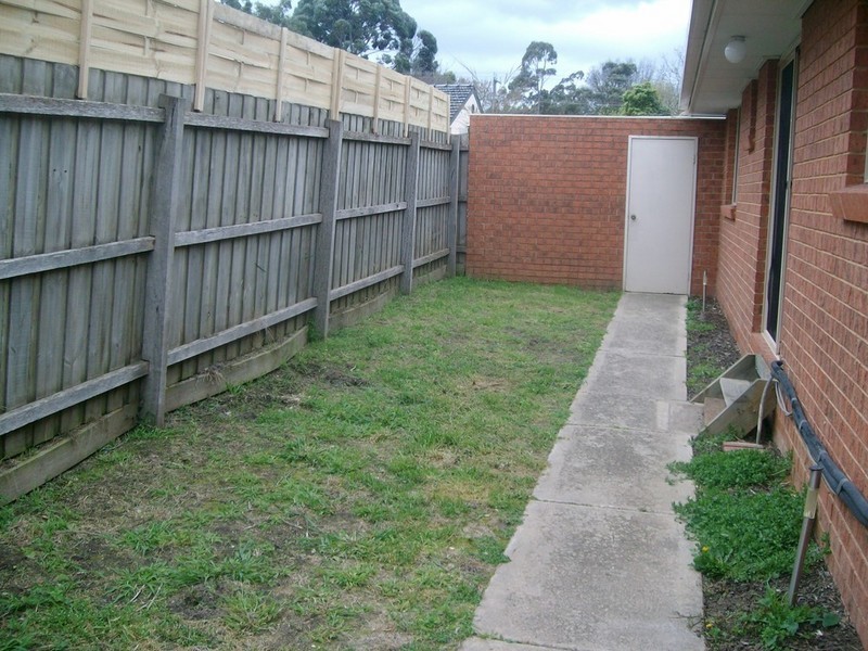 2/73 Kathryn Road, Knoxfield VIC 3180