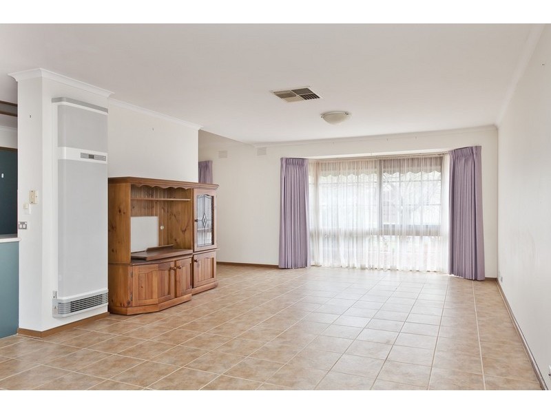 65 Bridgewater Way, Rowville VIC 3178