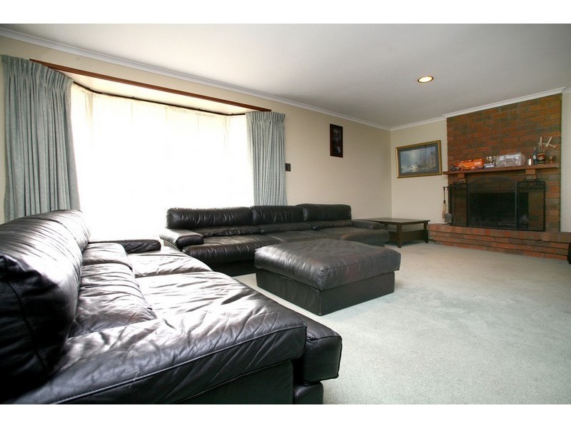 69 Willow Avenue, Rowville VIC 3178