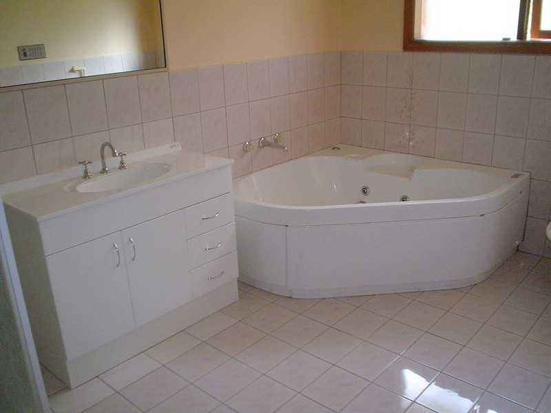 11 Wimbledon Court, Doncaster East VIC 3109