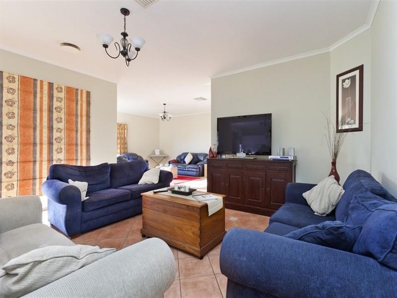 1 The Croft, Lysterfield VIC 3156