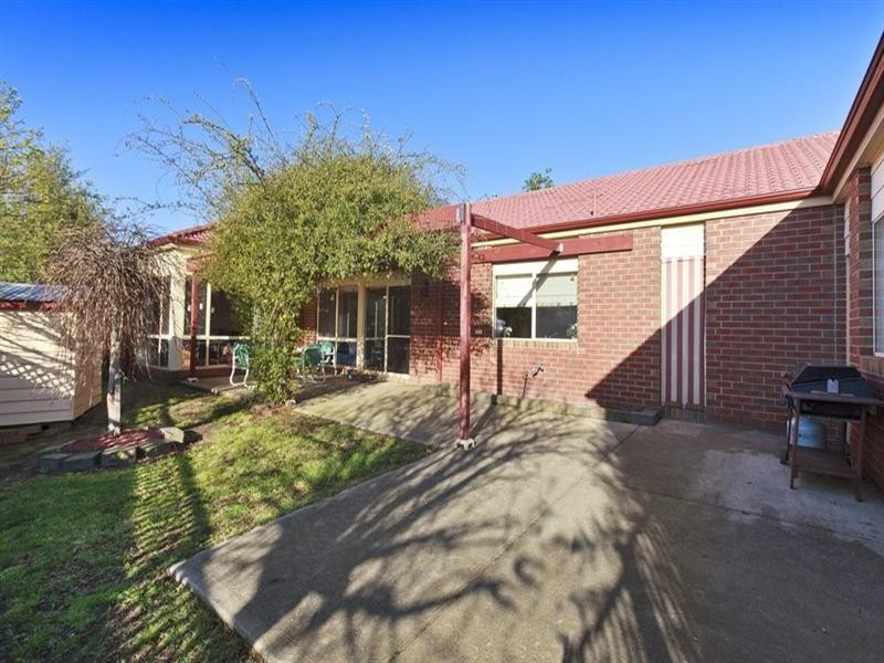 1 The Croft, Lysterfield VIC 3156
