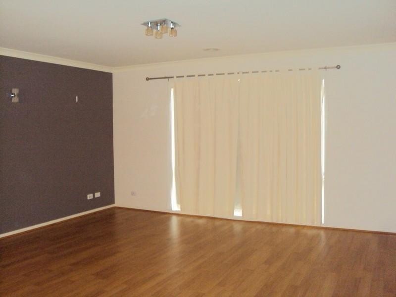 44 Reservoir Crescent, Rowville VIC 3178