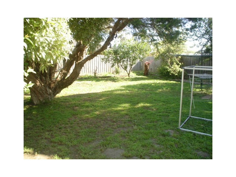 11 Hillview Avenue, Rowville VIC 3178