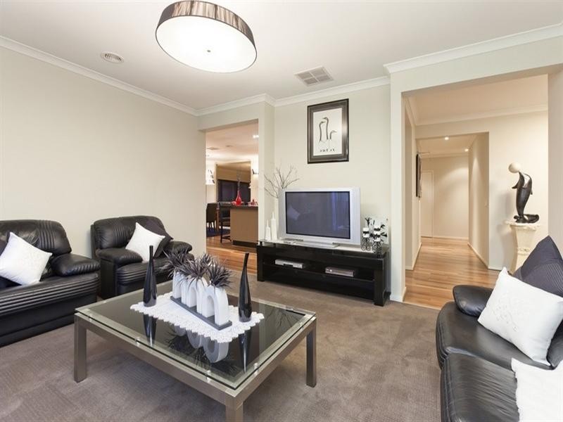 24 Ellendale Street, Rowville VIC 3178