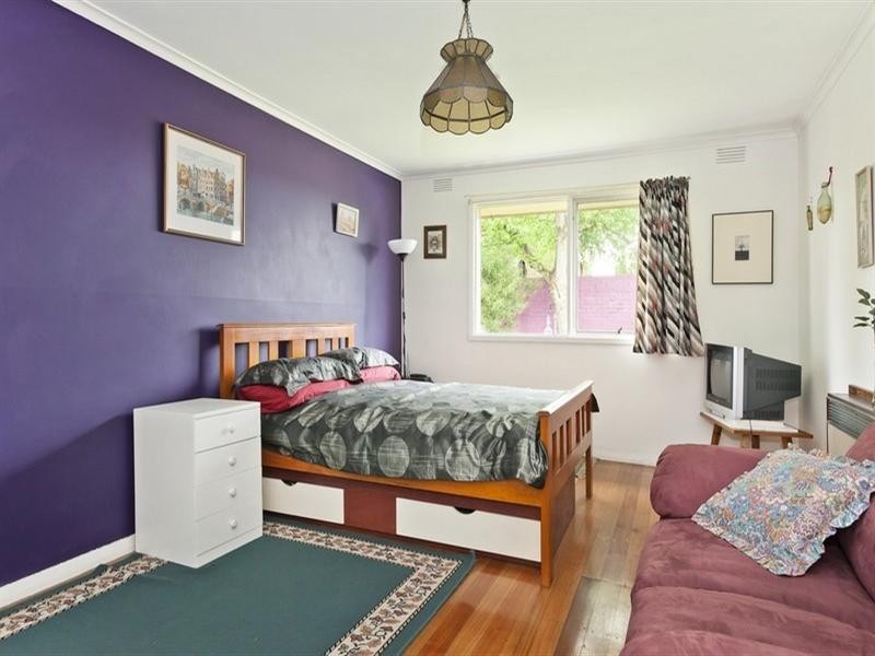 4 Giselle Avenue, Wantirna South VIC 3152