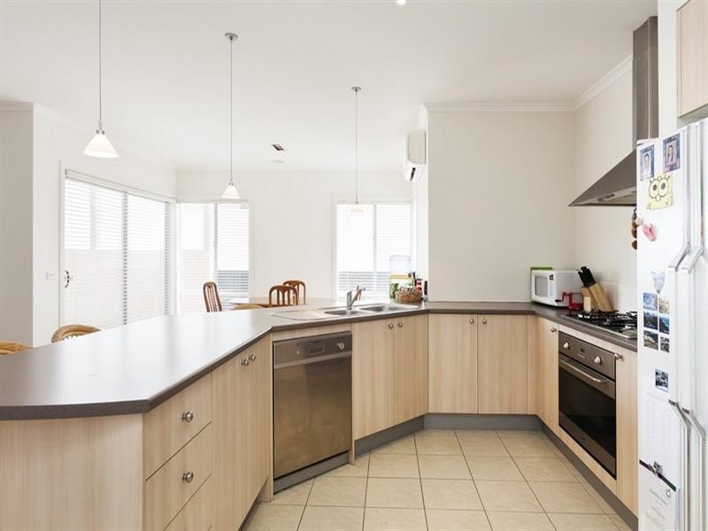 49 Reservoir Crescent, Rowville VIC 3178