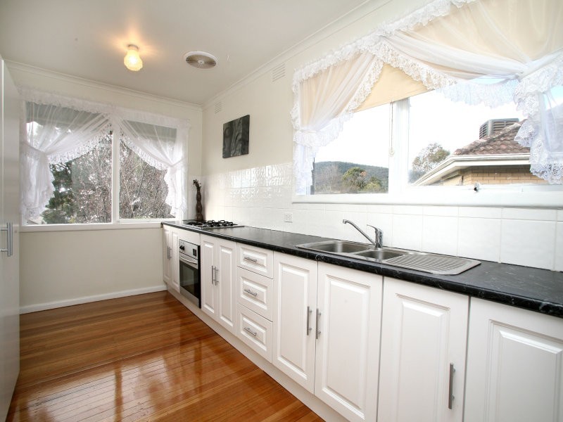 16 Blackwood Park Road, Ferntree Gully VIC 3156