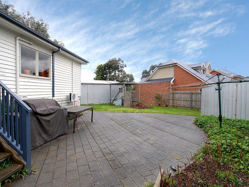 1 Sykes Avenue, Ferntree Gully VIC 3156