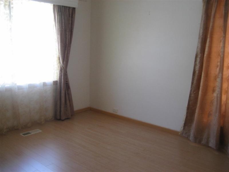 60 Hughes Crescent, Dandenong North VIC 3175