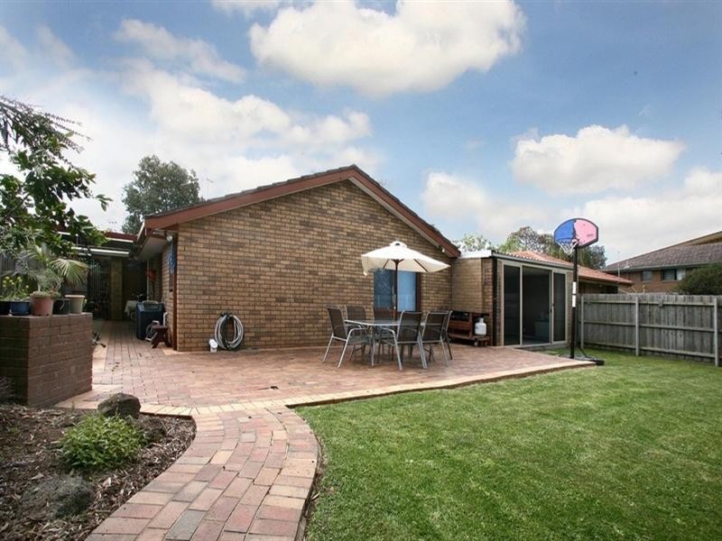 170 Dandelion Drive, Rowville VIC 3178