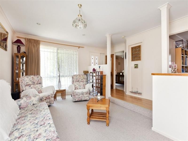 14 Hampshire Court, Rowville VIC 3178