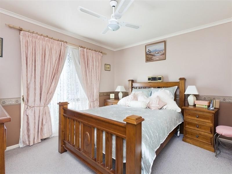 14 Hampshire Court, Rowville VIC 3178