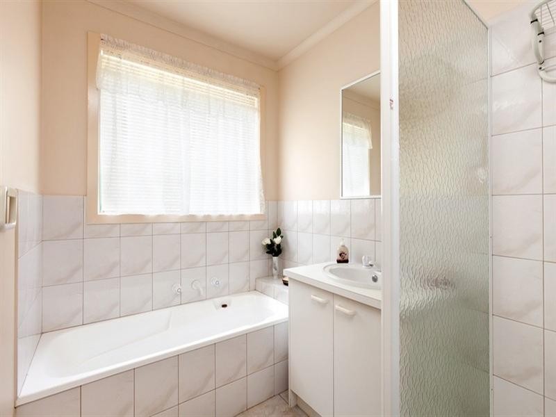 14 Hampshire Court, Rowville VIC 3178