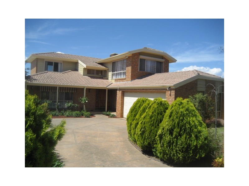 34 Valleyview Drive, Rowville VIC 3178