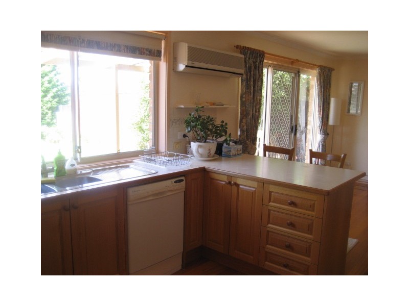 34 Valleyview Drive, Rowville VIC 3178