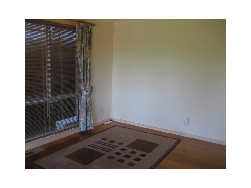 34 Valleyview Drive, Rowville VIC 3178