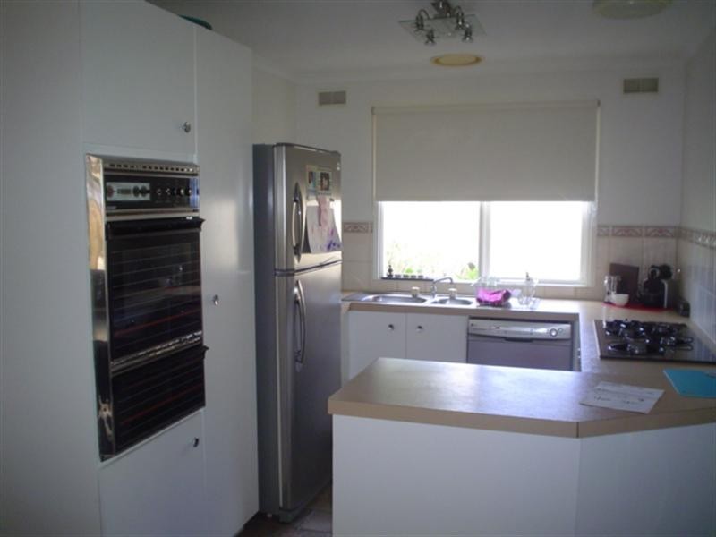 9 Wentworth Avenue, Rowville VIC 3178