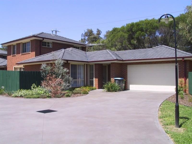 4/12 Canterbury Close, Rowville VIC 3178