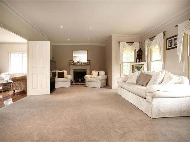 18 Parkview Terrace, Lysterfield South VIC 3156