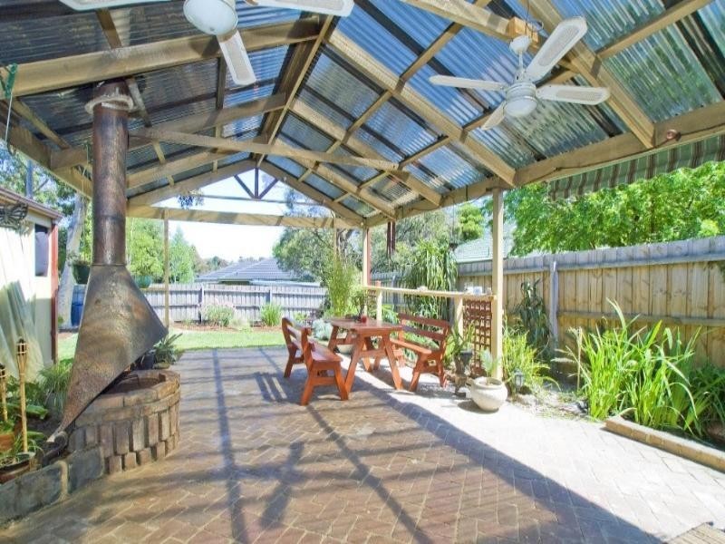 11 Cann Place, Rowville VIC 3178