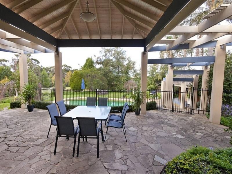 332 Hallam North Road, Lysterfield South VIC 3156