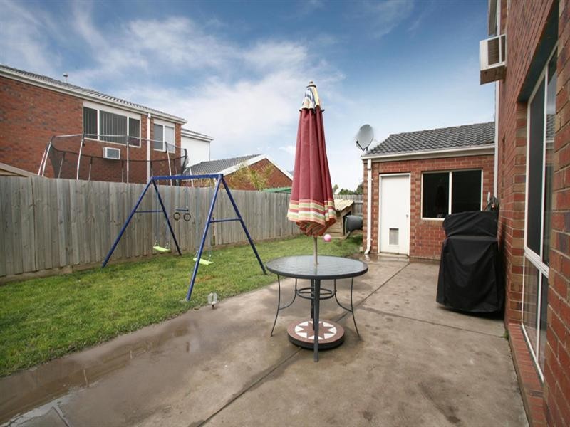 91 Sweeney Drive, Narre Warren VIC 3805