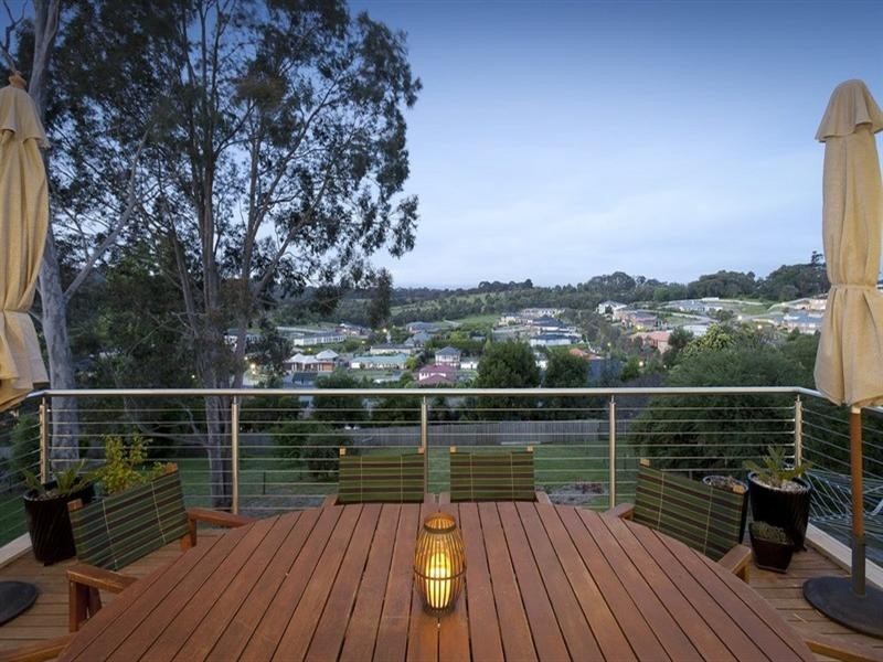 44 Churchill Park Drive, Lysterfield South VIC 3156