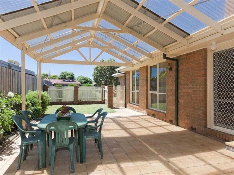 73 Balladonia Road, Rowville VIC 3178