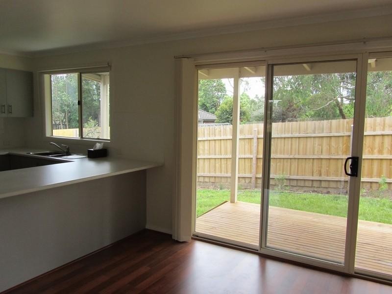 2/31 Doysal Avenue, Ferntree Gully VIC 3156