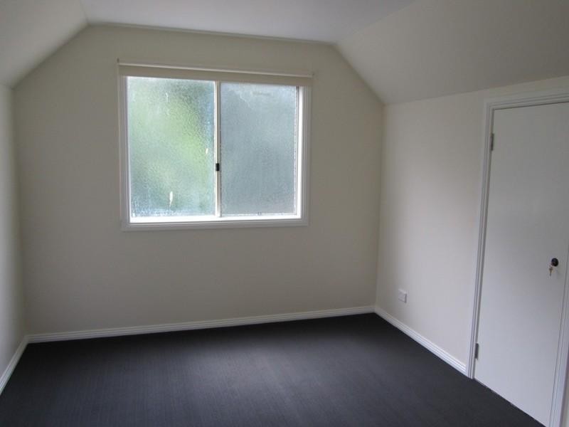 2/31 Doysal Avenue, Ferntree Gully VIC 3156