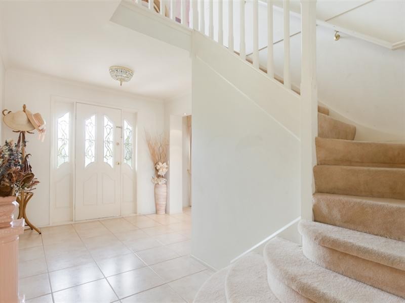 9 Fowler Road, Rowville VIC 3178