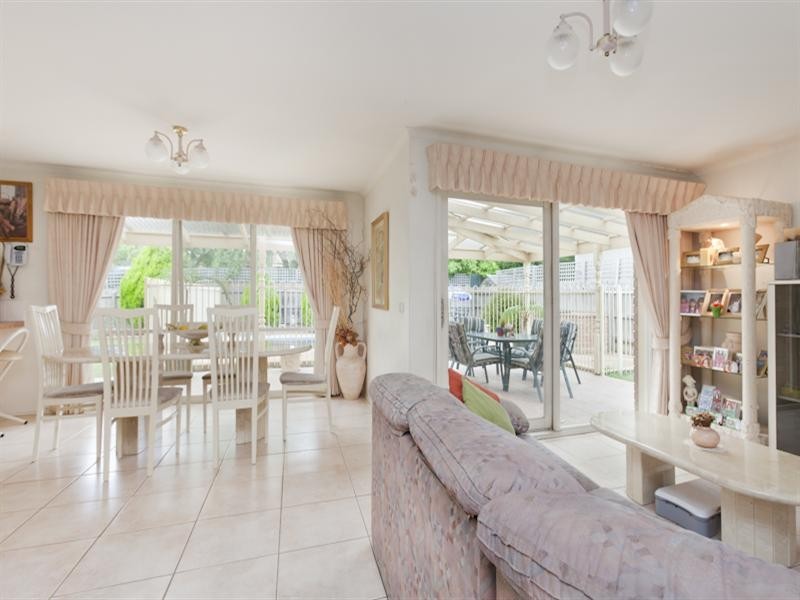 9 Fowler Road, Rowville VIC 3178