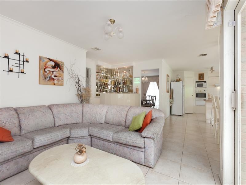 9 Fowler Road, Rowville VIC 3178