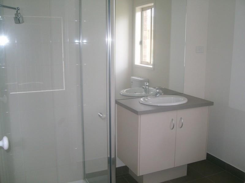 9 McGarvie Drive, Cranbourne North VIC 3977