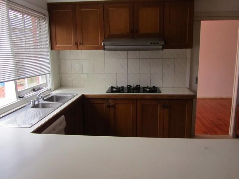 21 Simon Avenue, Rowville VIC 3178