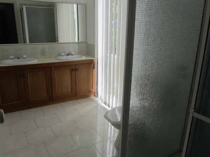 21 Simon Avenue, Rowville VIC 3178