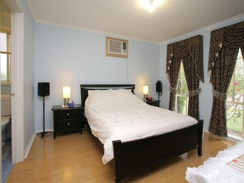 65 Fairway Drive, Rowville VIC 3178