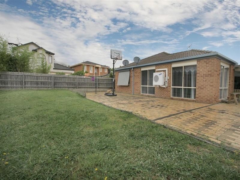 65 Fairway Drive, Rowville VIC 3178