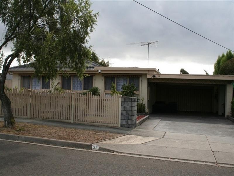38 Denver Crescent, Rowville VIC 3178