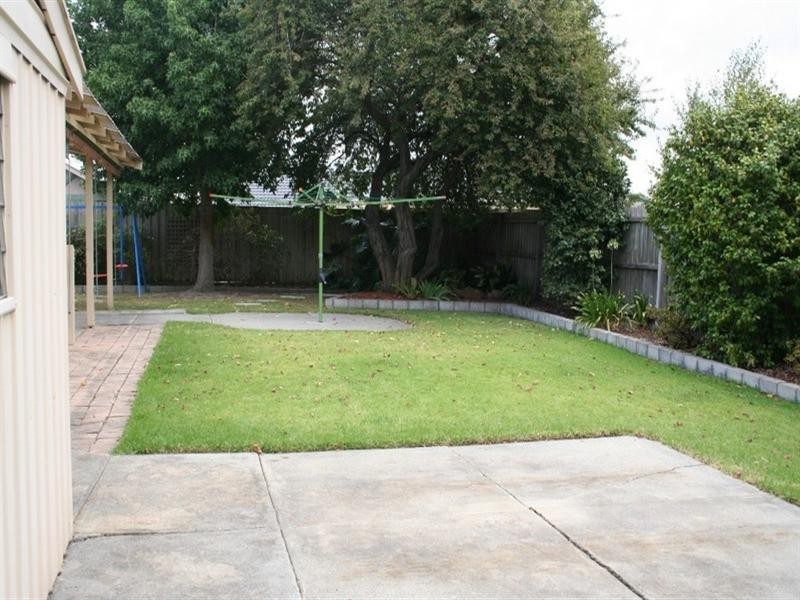 38 Denver Crescent, Rowville VIC 3178