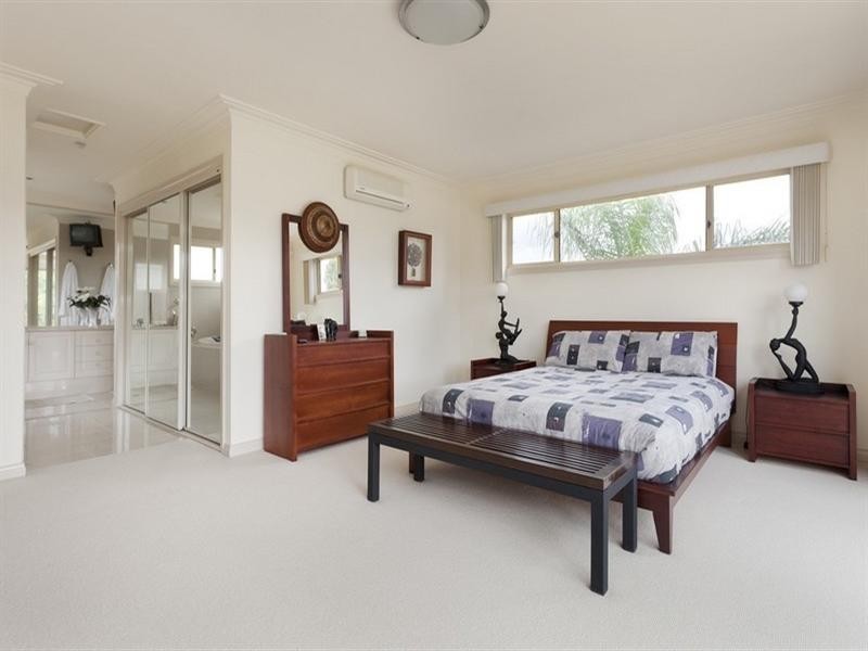 16 Elaine Place, Rowville VIC 3178