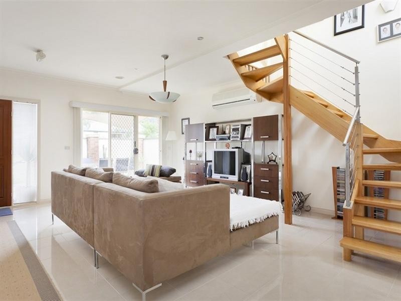 16 Elaine Place, Rowville VIC 3178