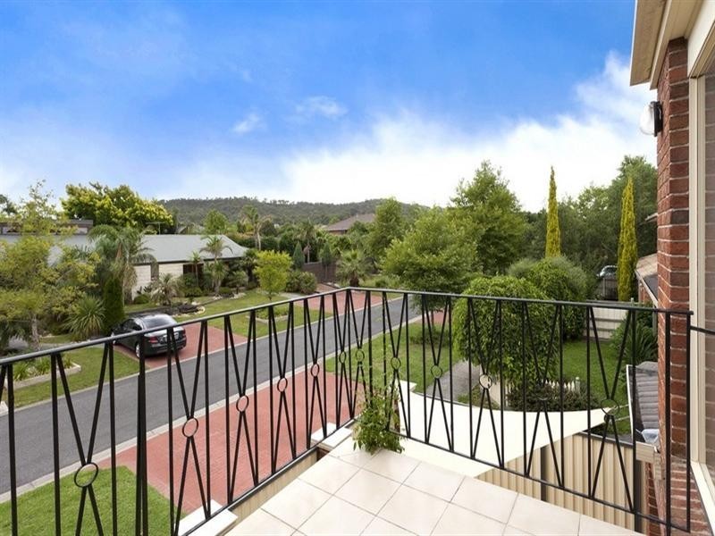 16 Elaine Place, Rowville VIC 3178